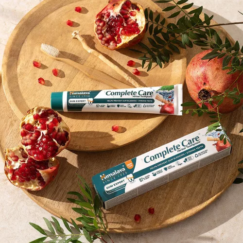 Himalaya Complete Care Teljes Körű Védelmet Biztosító Gyógynövényes Fogkrém (75 ml)