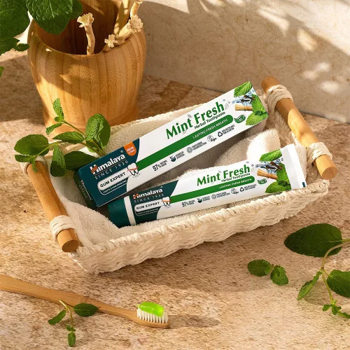 Himalaya Mint Fresh Frissítő, Mentás Gyógynövényes Fogkrémgél (75 ml)